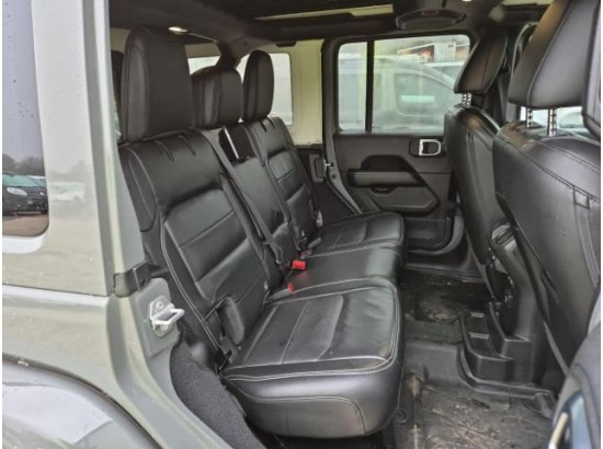 2020 Jeep Wrangler / Wrangler Unlimited Sahara