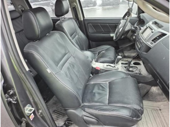 2015 Toyota Hilux Double Cab Executive 4x4