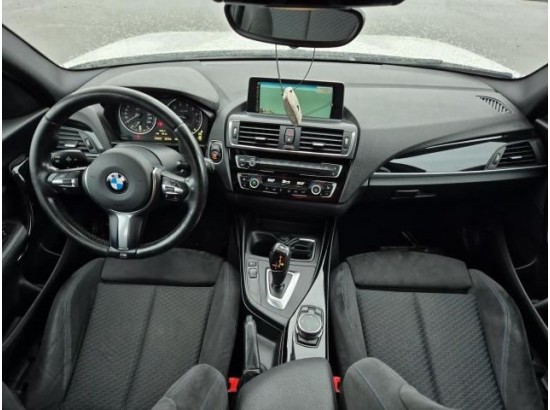 2015 BMW 1er Lim. 120i M Sport
