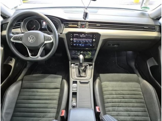 2024 Volkswagen Passat Variant Elegance