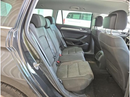 2024 Volkswagen Passat Variant Business