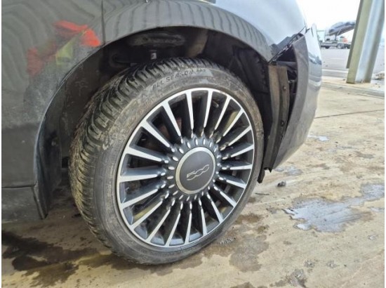 2016 FIAT 500 Lounge