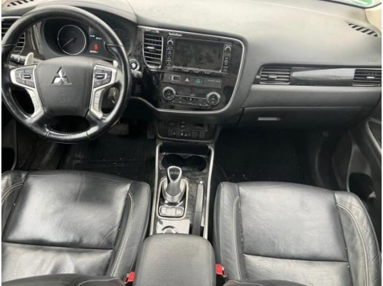 2016 Mitsubishi Outlander PHEV Top 4WD