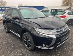2016 Mitsubishi Outlander PHEV Top 4WD