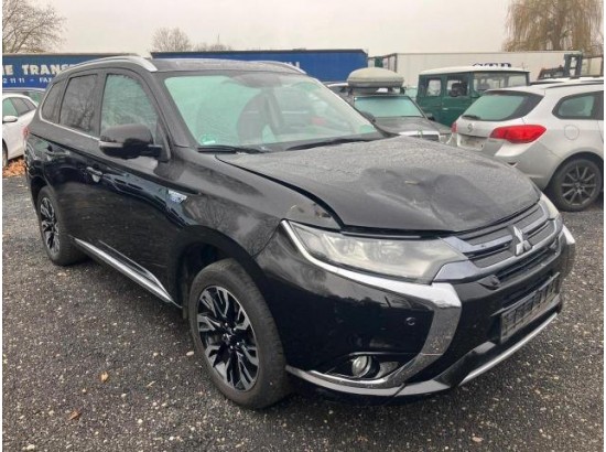 2016 Mitsubishi Outlander PHEV Top 4WD