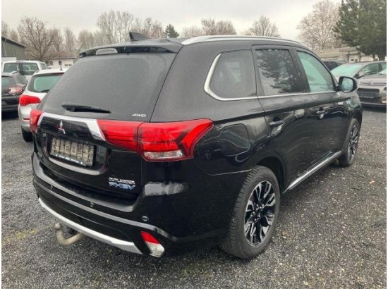 2016 Mitsubishi Outlander PHEV Top 4WD