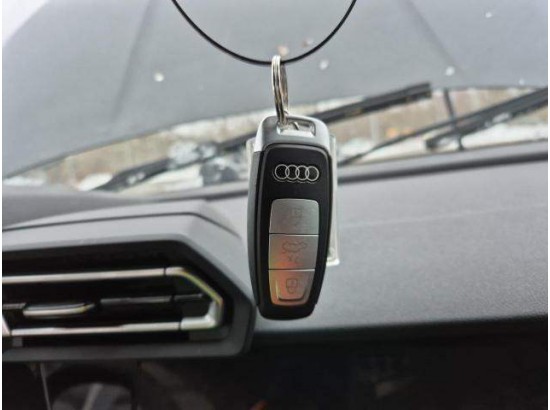 2025 Audi A3 Sportback TDI 110 kW advanced