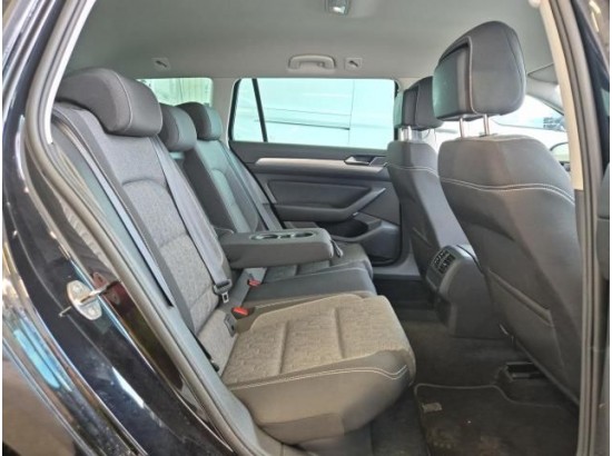 2024 Volkswagen Passat Variant Business