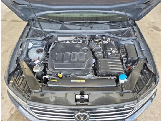 2024 Volkswagen Passat Variant Business