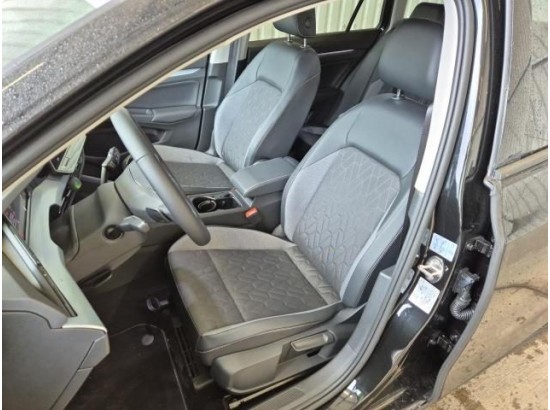 2025 Volkswagen Golf VIII Variant 1.5 eTSI 110 kW Goal