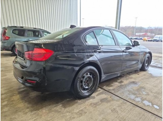 2016 BMW 3er Lim. 318i Advantage
