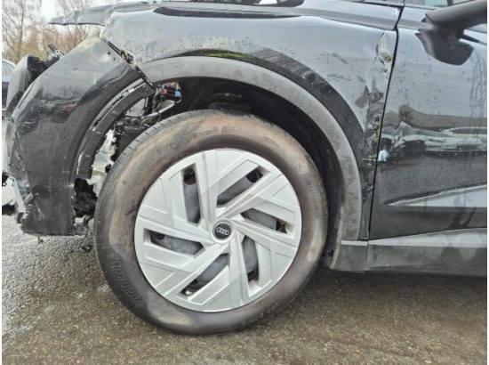 2022 Audi Q4 e-tron 45 e-tron basis quattro