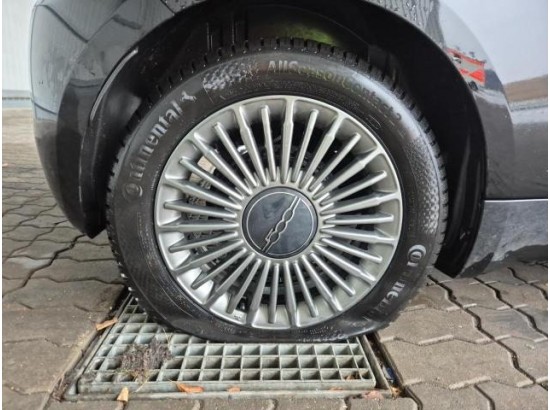 2022 FIAT 500 E Icon