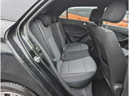 2016 Hyundai i20 blue Passion