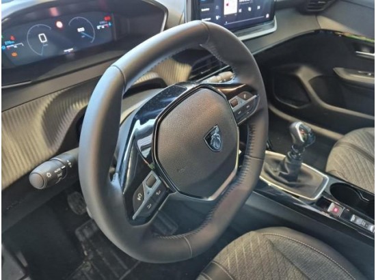 2025 Peugeot 208 Allure