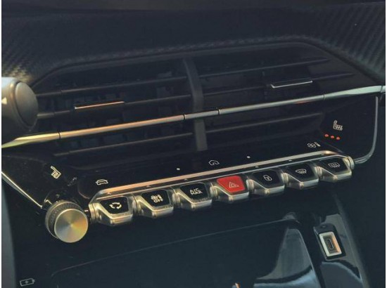 2025 Peugeot 208 Allure