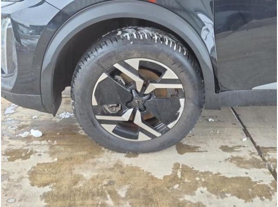 2025 Peugeot 2008 Hybrid 136 GT