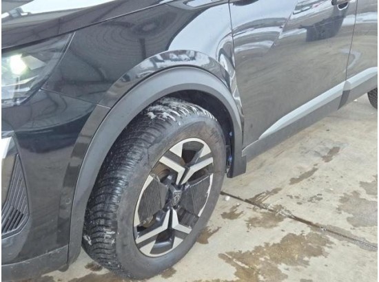 2025 Peugeot 2008 Hybrid 136 GT