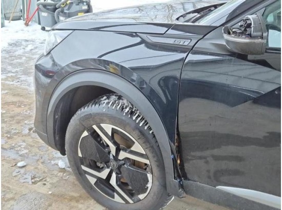 2025 Peugeot 2008 Hybrid 136 GT