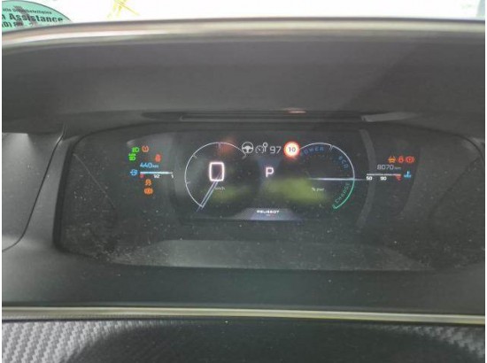 2025 Peugeot 2008 Hybrid 136 GT