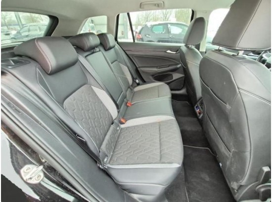 2024 Volkswagen Golf VIII Variant 1.5 eTSI 110 kW Goal