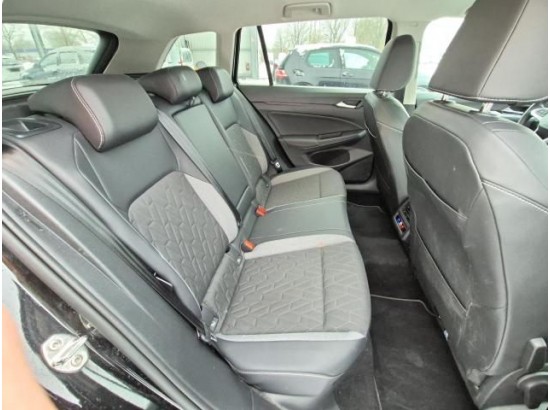 2024 Volkswagen Golf VIII Variant 1.5 eTSI 110 kW Goal