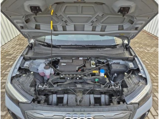 2023 Audi Q4 e-tron 40 e-tron basis