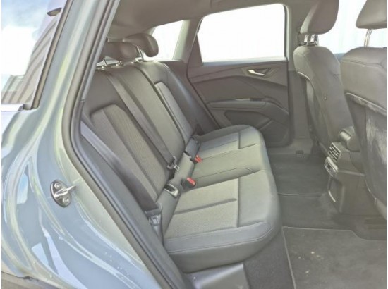 2023 Audi Q4 e-tron 40 e-tron basis