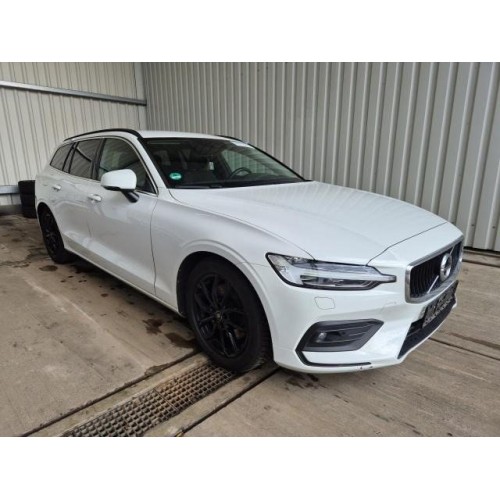 2022 Volvo V60 Kombi Core