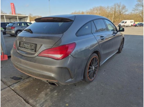 2015 Mercedes-Benz CLA -Klasse Shooting Brake CLA 220 CDI / d 4Matic Orange Art Edition
