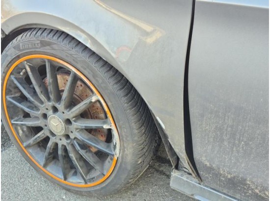 2015 Mercedes-Benz CLA -Klasse Shooting Brake CLA 220 CDI / d 4Matic Orange Art Edition