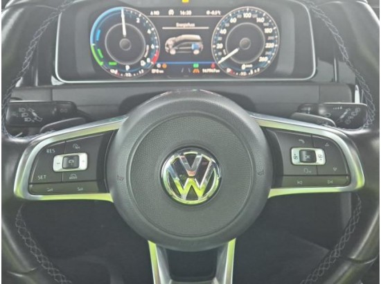 2017 Volkswagen Golf VII Lim. GTE Start-Stopp