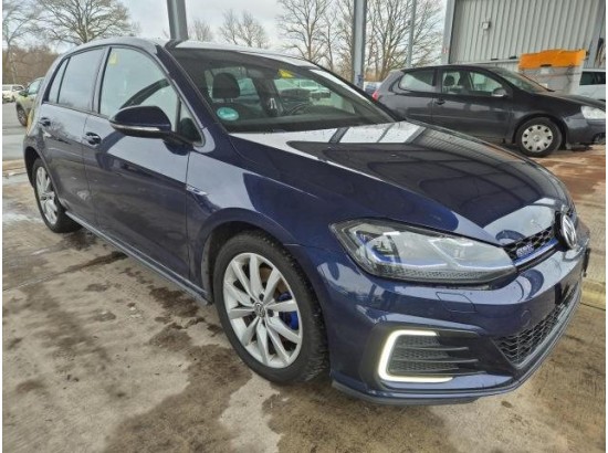 2017 Volkswagen Golf VII Lim. GTE Start-Stopp
