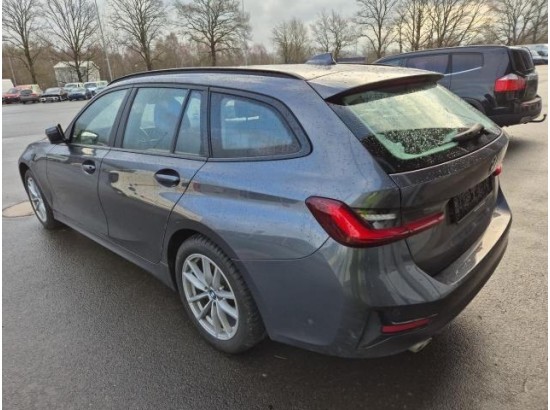 2022 BMW 3er Touring 318 d Advantage