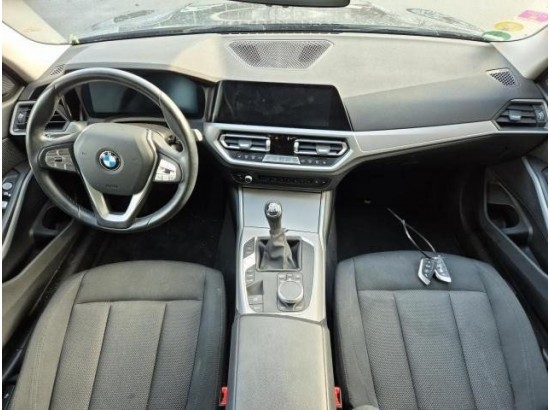 2022 BMW 3er Touring 318 d Advantage
