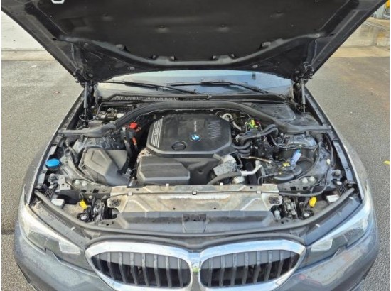 2022 BMW 3er Touring 318 d Advantage