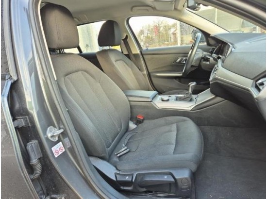 2022 BMW 3er Touring 318 d Advantage