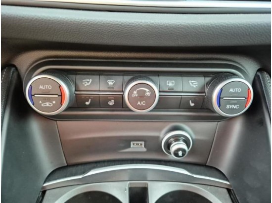 2019 Alfa Romeo Stelvio Super 2WD