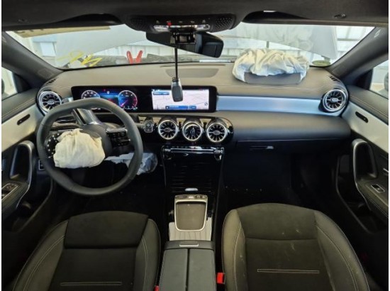 2025 Mercedes-Benz CLA 200 D Special Edition