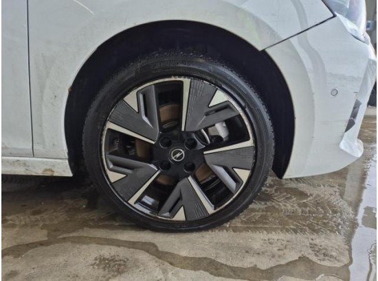 2023 Opel Corsa F e GS Line