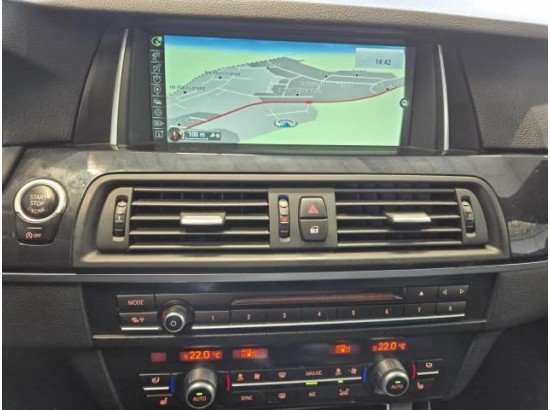 2015 BMW 5er Touring 520d