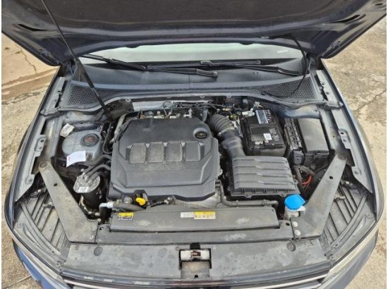 2022 Volkswagen Passat Variant Business