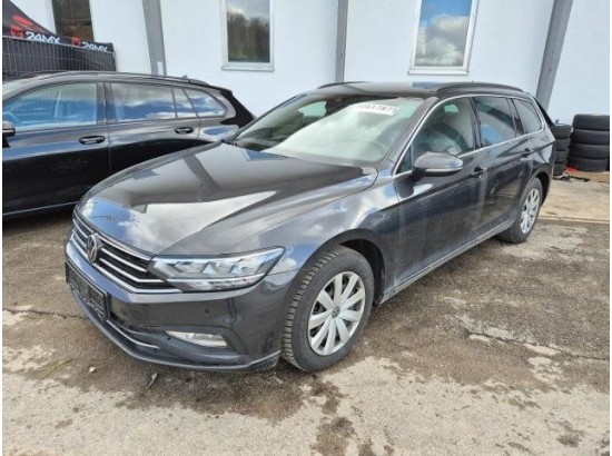 2022 Volkswagen Passat Variant Business