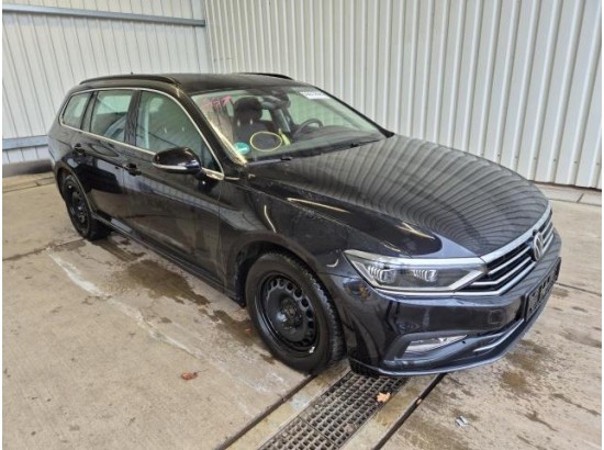 2023 Volkswagen Passat Variant Business