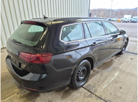 2023 Volkswagen Passat Variant Business