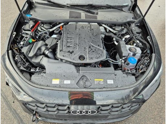 2025 Audi A5 Avant TFSI e-hybrid quattro 220 kW