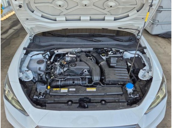 2025 Seat Leon Sportstourer 1.5 eTSI 110 kW FR