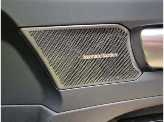 2025 Volvo XC40 Plus Black Edition 2WD