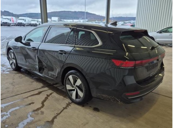 2025 Volkswagen Passat Variant 1.5 TSI eHybrid 150 kW Business