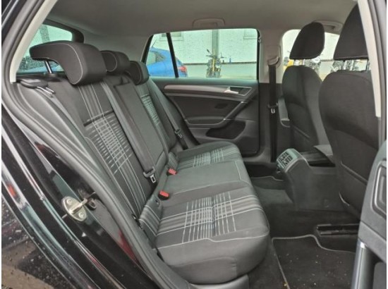 2015 Volkswagen Golf VII Lim. Lounge BMT